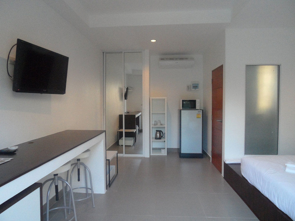 Gp Rooms Pool Guesthouse Патая Екстериор снимка