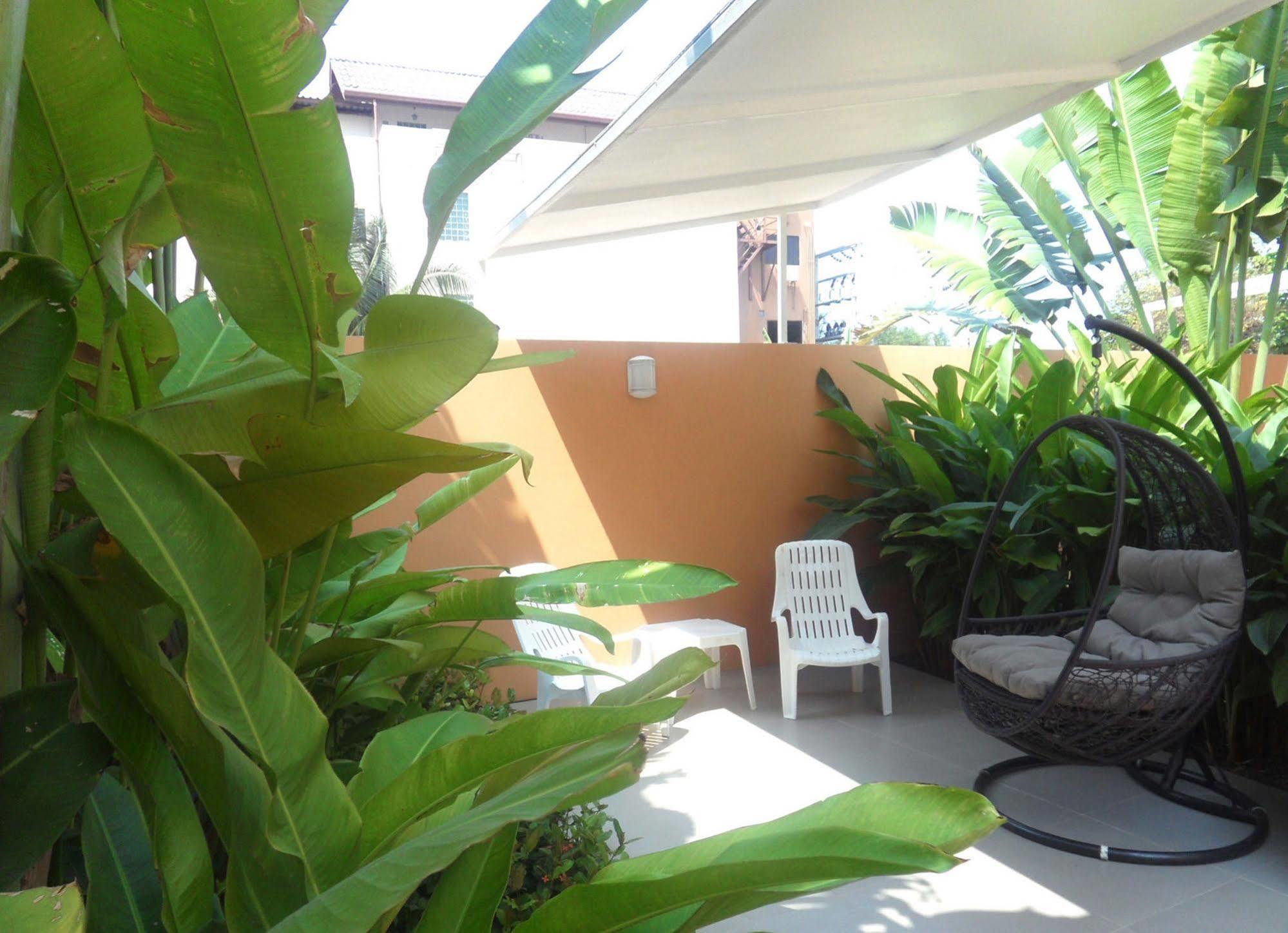 Gp Rooms Pool Guesthouse Патая Екстериор снимка