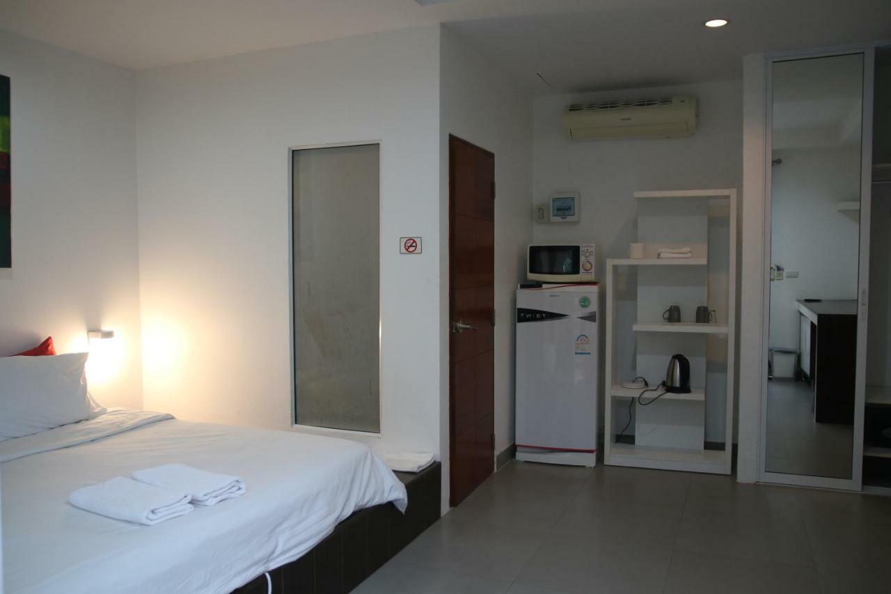 Gp Rooms Pool Guesthouse Патая Екстериор снимка