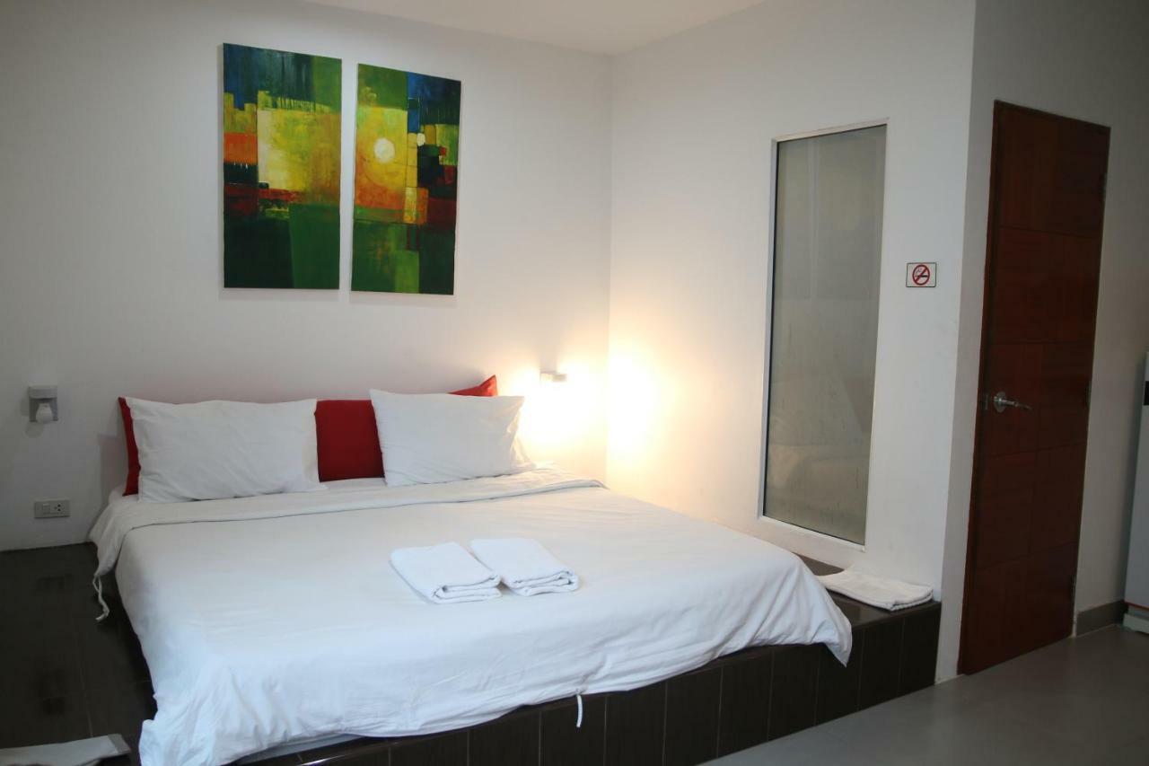 Gp Rooms Pool Guesthouse Патая Екстериор снимка